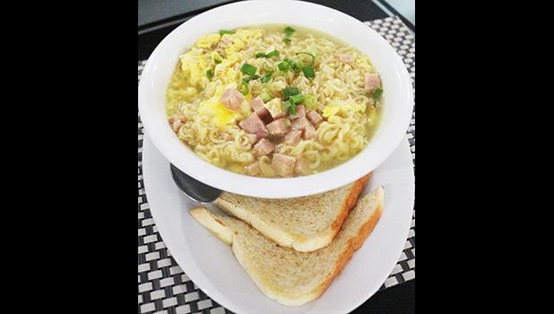 Saimin with Eggs, Ham and Green onion served with toast  [Photo: THA]