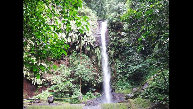 Leafu stream and waterfall 