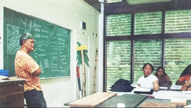 Sven Ortquist teaching a class at ASCC art building