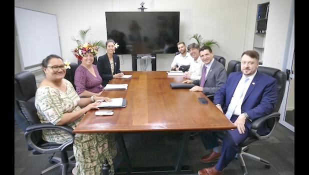 US delegation during their meeting with Cook Islands