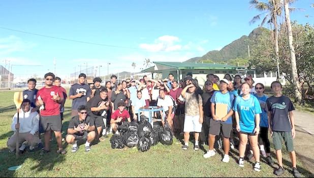 THS students coastal clean up
